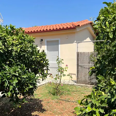 Kostoula Mini House Karavomylos